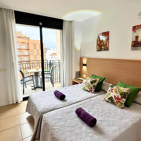 Sakura - Modern With Parking & Swimming Pool * Lloret de Mar