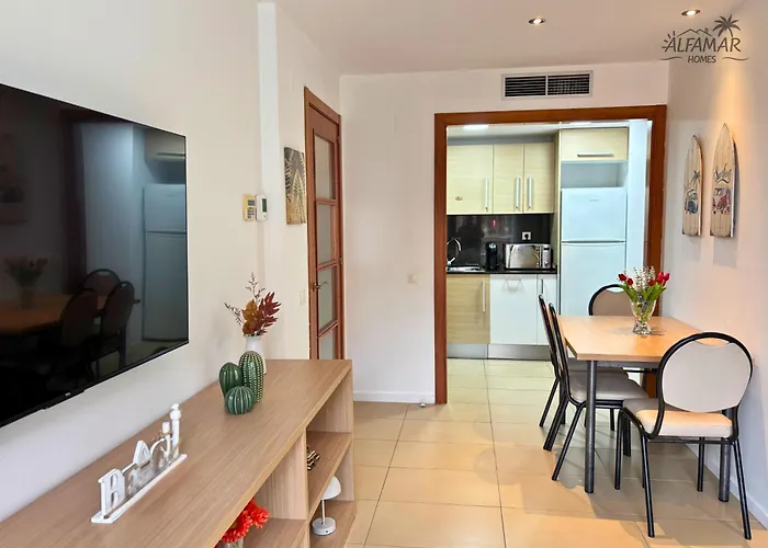 Sakura - Modern With Parking & Swimming Pool Apartament *